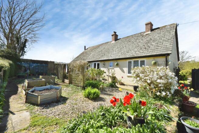 3 bed property, in West Street, £425,000