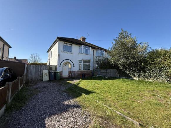 3 bed property, in Cornelius Drive, £160,000