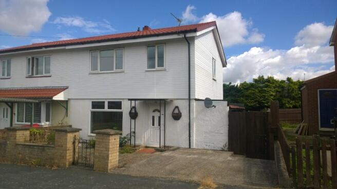 3 bed property, in Brittain Drive, £135,000