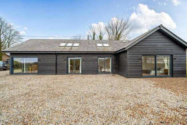 4 bed property, in Road From Rosenannon To Junction South Of Cosworth, £550,000