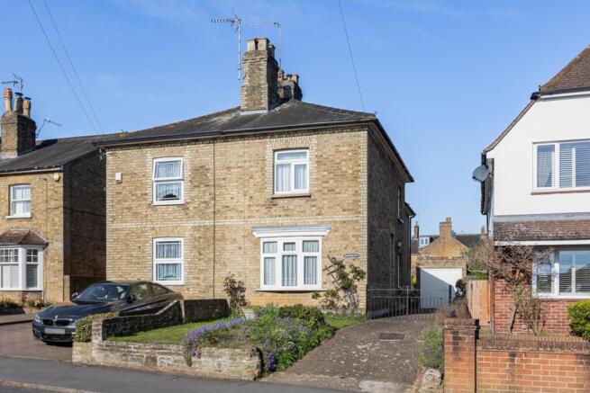 3 bed property, in Bengeo Street, £625,000