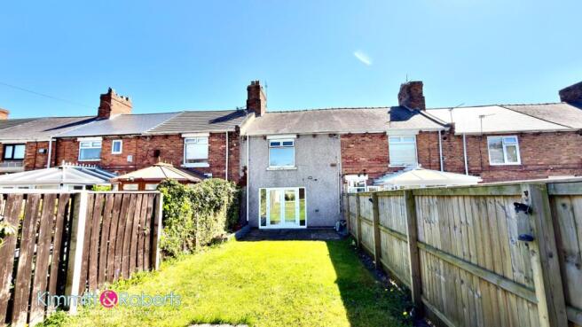 2 bed property, in Briarwood Street, £105,000