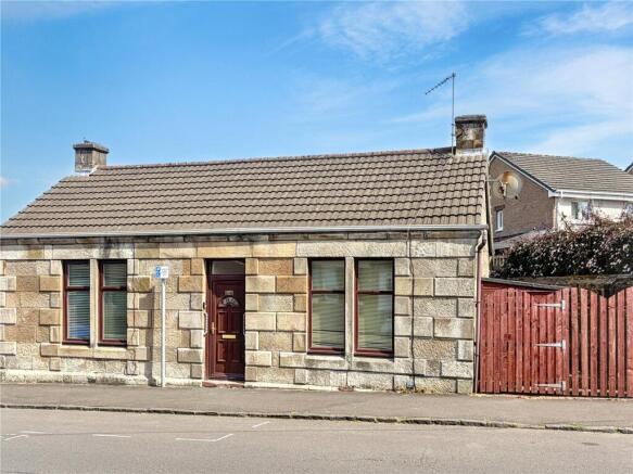 2 bed property, in Craig Street, £115,000