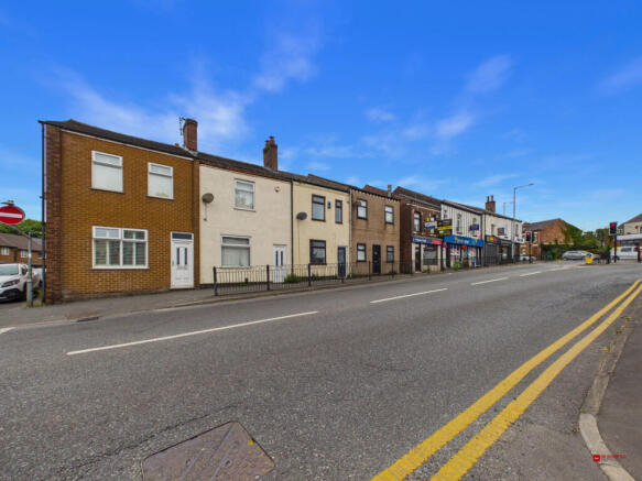 3 bed property, in Church Street, £150,000
