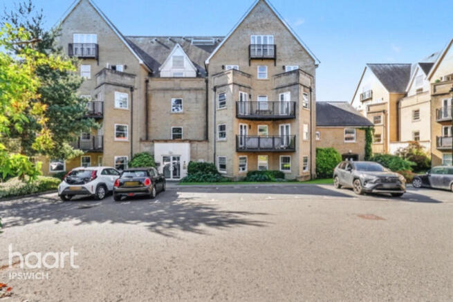2 bed property, in St Marys Road, £110,000