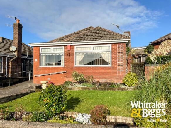 2 bed property, in Brownhill Road, £230,000