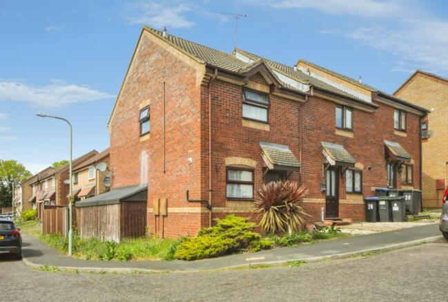 3 bed property, in Mallard Way, £240,000