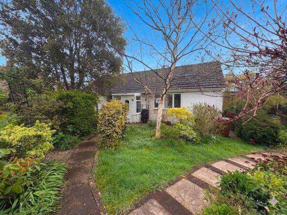 3 bed property, in Three-Bedroom Detached Bungalow with a Wrap-Around Gardens, £415,000