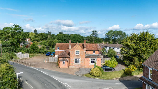 3 bed property, in Crook Road, £400,000