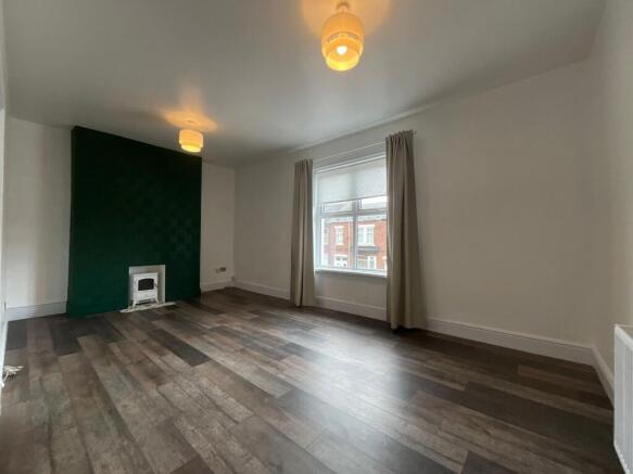 4 bed property, in Shakespeare Street, £124,950