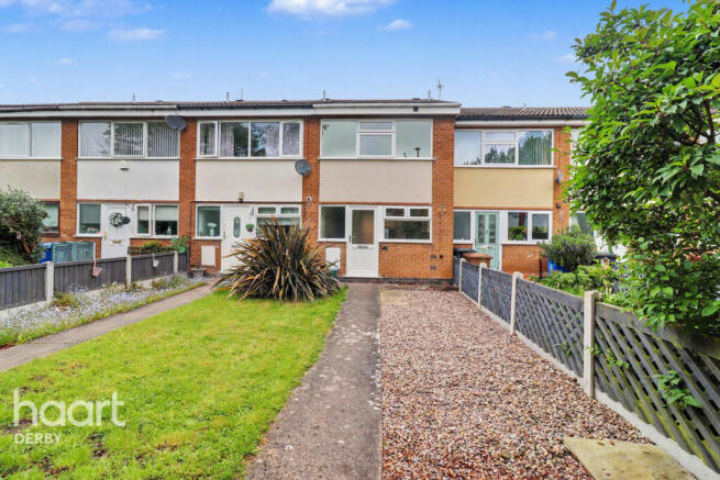 2 bed property, in Nicola Gardens, £150,000