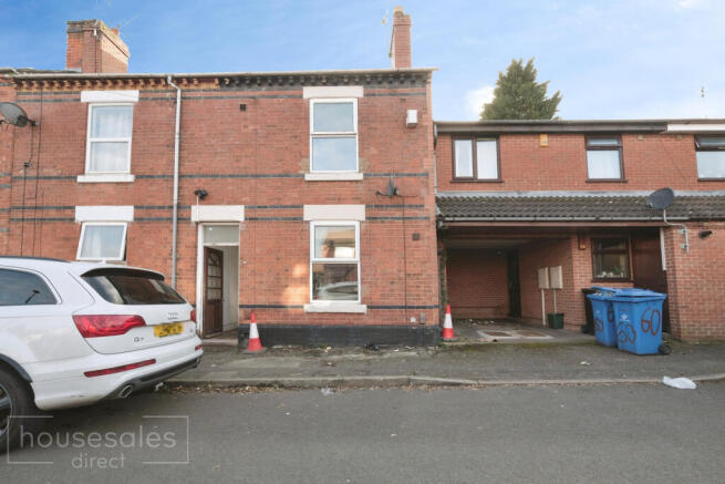 3 bed property, in Leman Street, £164,000