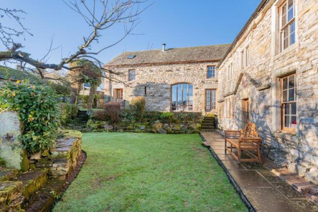 5 bed property, in Lowside Farm, £1,300,000