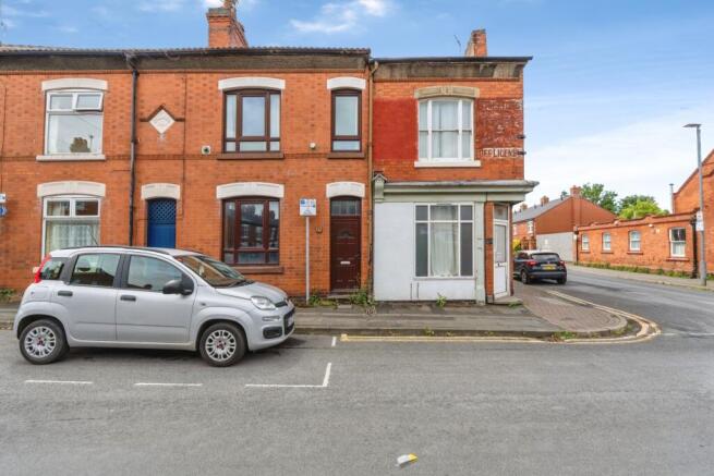 3 bed property, in Storer Road, £150,000