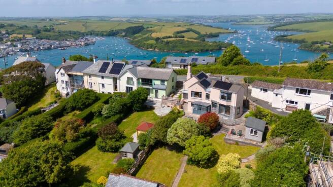 5 bed property, in East Portlemouth, £750,000