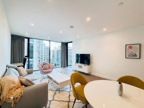2 bed property, in Merino Gardens, £1,200,000