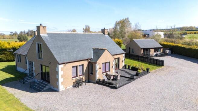 6 bed property, in Wyvis, £685,000