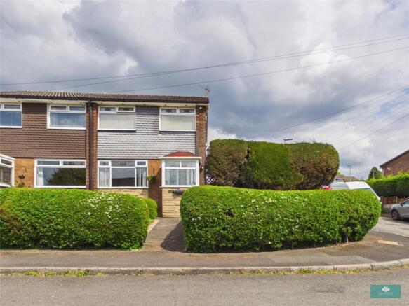 3 bed property, in Crossbank Avenue, £269,950