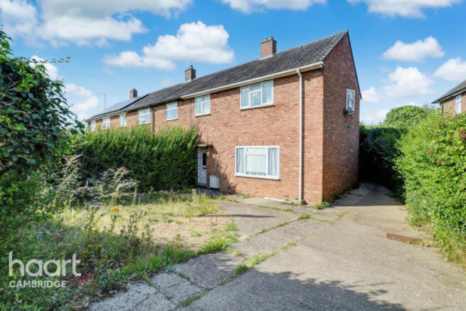 4 bed property, in St Vincents Close, £400,000