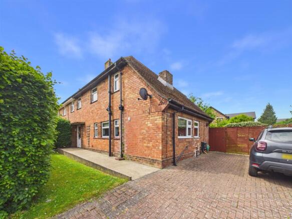 3 bed property, in St. Edith Gate, £199,950