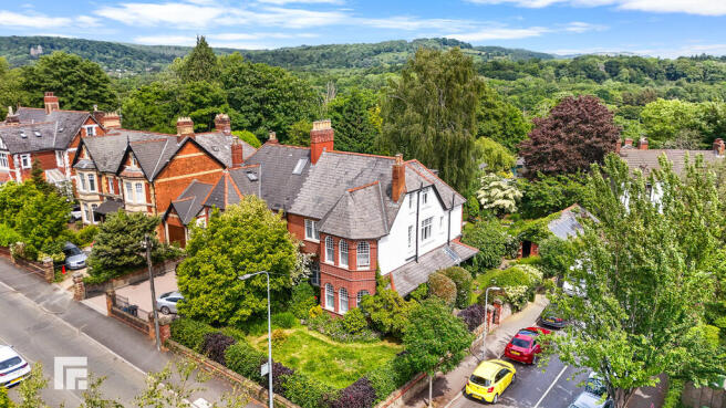 7 bed property, in Heol Isaf, £985,000