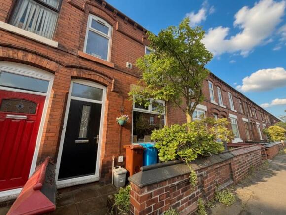 2 bed property, in Leng Road, £180,000