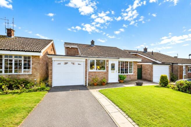 3 bed property, in Jervaulx Road, £305,000