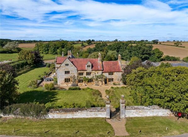 6 bed property, in Plumpton, £3,250,000