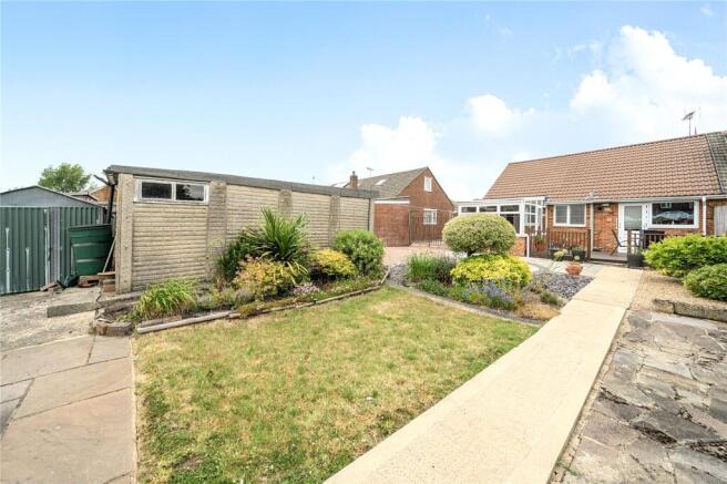 3 bed property, in Dunbar Road, £365,000