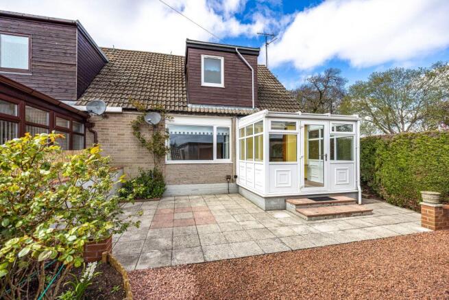 2 bed property, in 1, £160,000