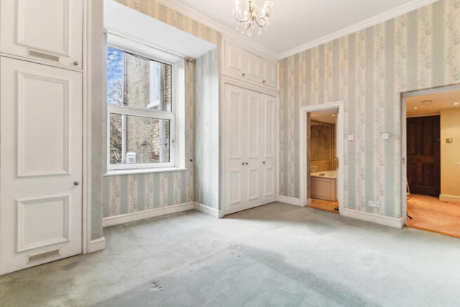 2 bed property, in Collingham Road, £1,000,000