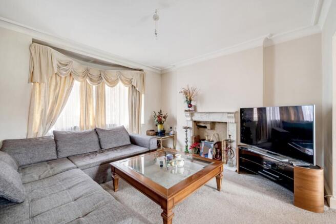 4 bed property, in Bowes Road, £950,000