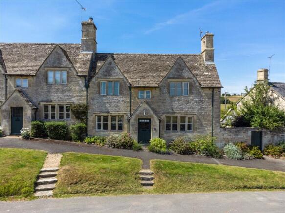 2 bed property, in Windrush, £675,000