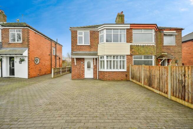 3 bed property, in Charnley Road, £270,000