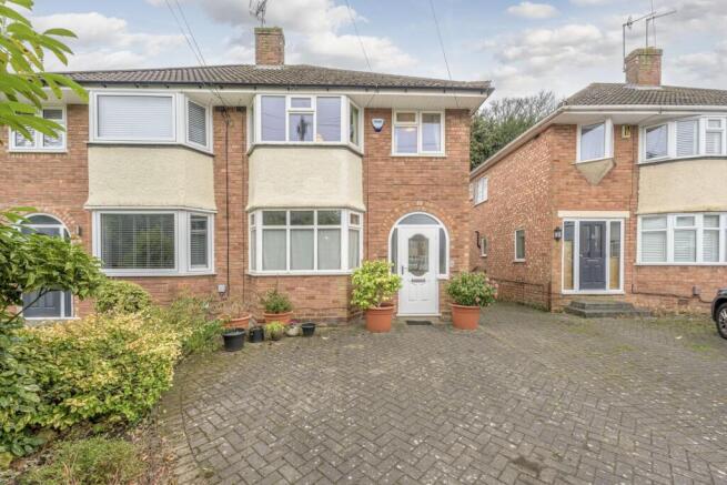 3 bed property, in Denise Drive, £375,000