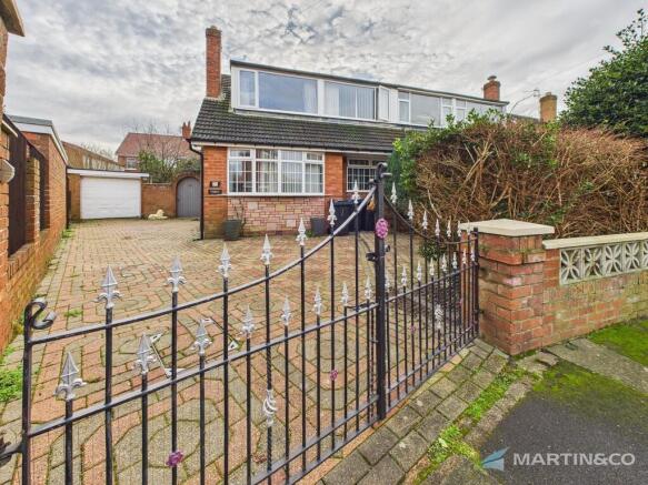 3 bed property, in Glencross Place, £190,000