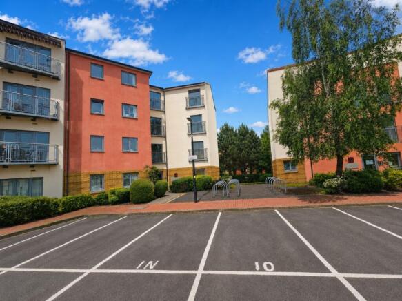 1 bed property, in Apartment 14 Ty Capstan, £88,000
