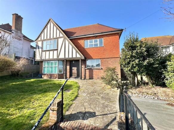 4 bed property, in Pashley Road, £675,000