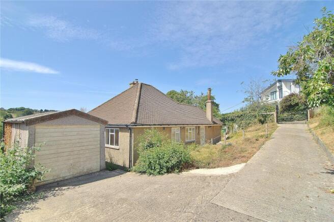 2 bed property, in Seven Acres Road, £450,000