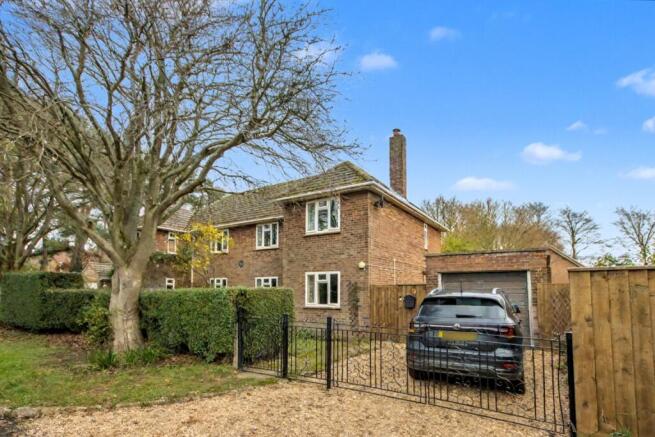 3 bed property, in Bagthorpe Road, £365,000