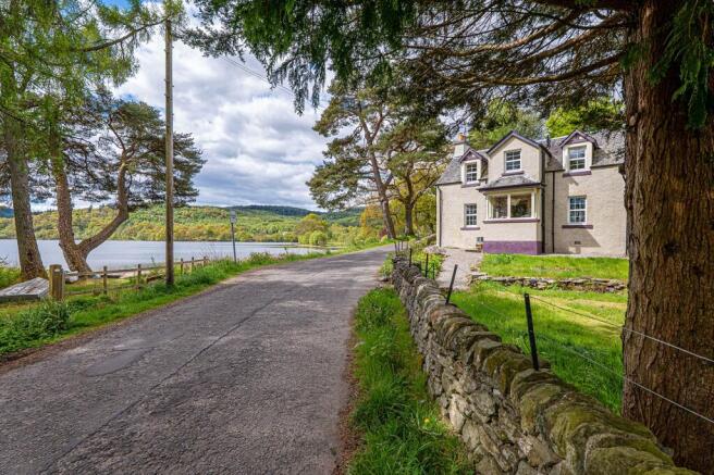 3 bed property, in Kinlochard, £438,000