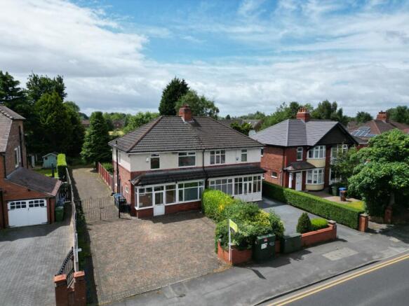 3 bed property, in Marple Road, £389,950