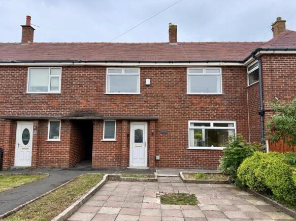 3 bed property, in Ardmore Road, £80,000