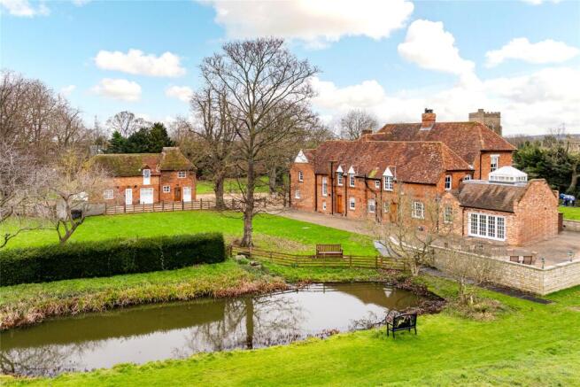 7 bed property, in The Green, £1,950,000