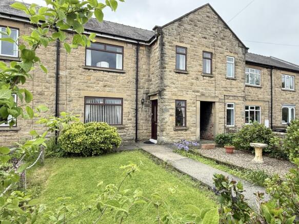 4 bed property, in Sudburn Avenue, £215,000