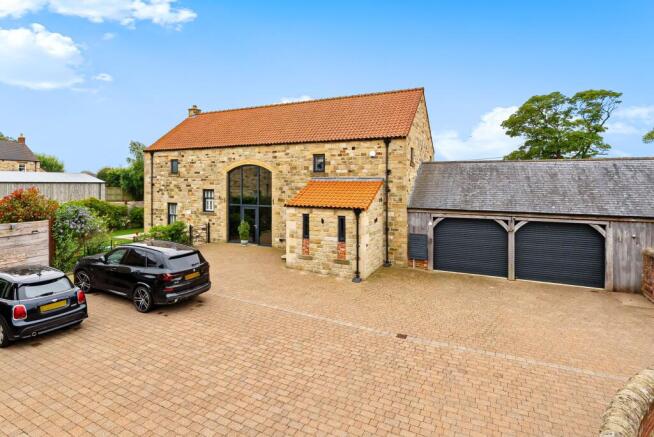 4 bed property, in Drovers Fold, £1,000,000
