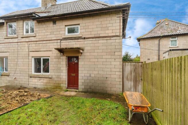 3 bed property, in Potley Lane, £225,000