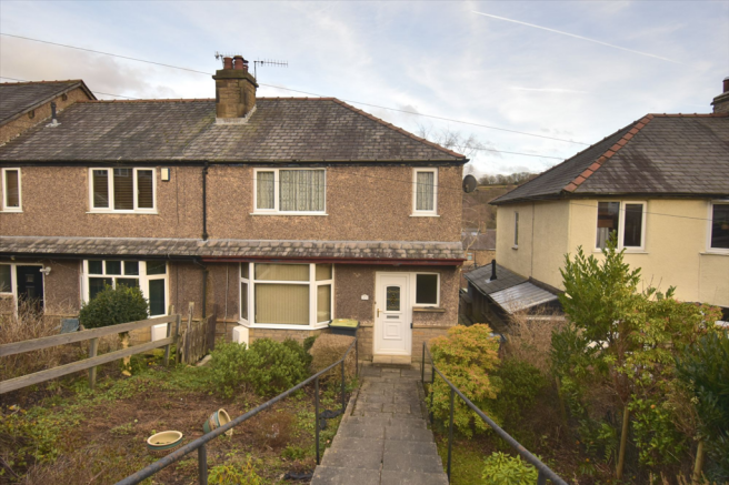 3 bed property, in Orchard Avenue, £225,000