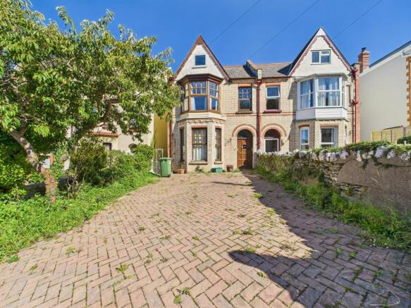 4 bed property, in Chambercombe Road, £300,000