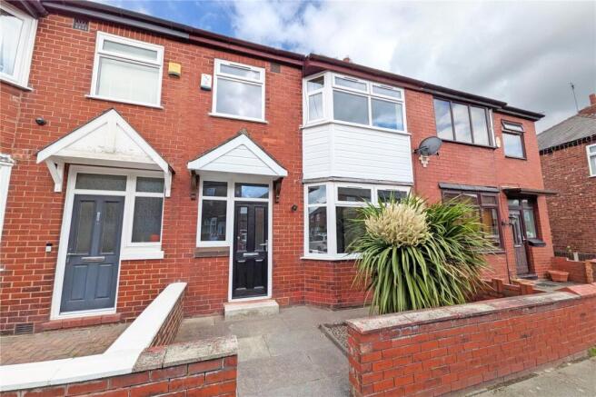 3 bed property, in Greenfield Street, £220,000